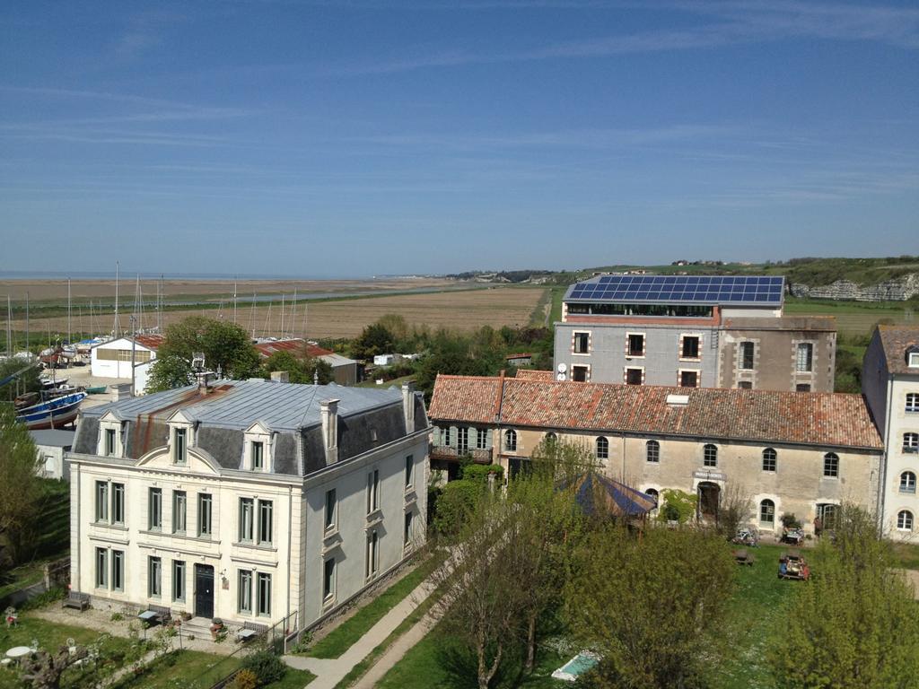 Hotel Le Domaine Du Meunier Mortagne-sur-Gironde Exterior foto